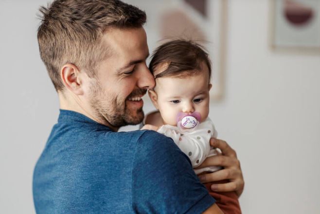Cómo Tramitar la Baja por Paternidad en México